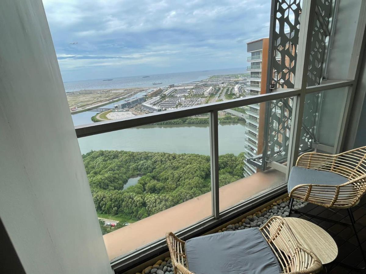 Gold Coast Apartemen Pik By Dluxx Cakarta Dış mekan fotoğraf